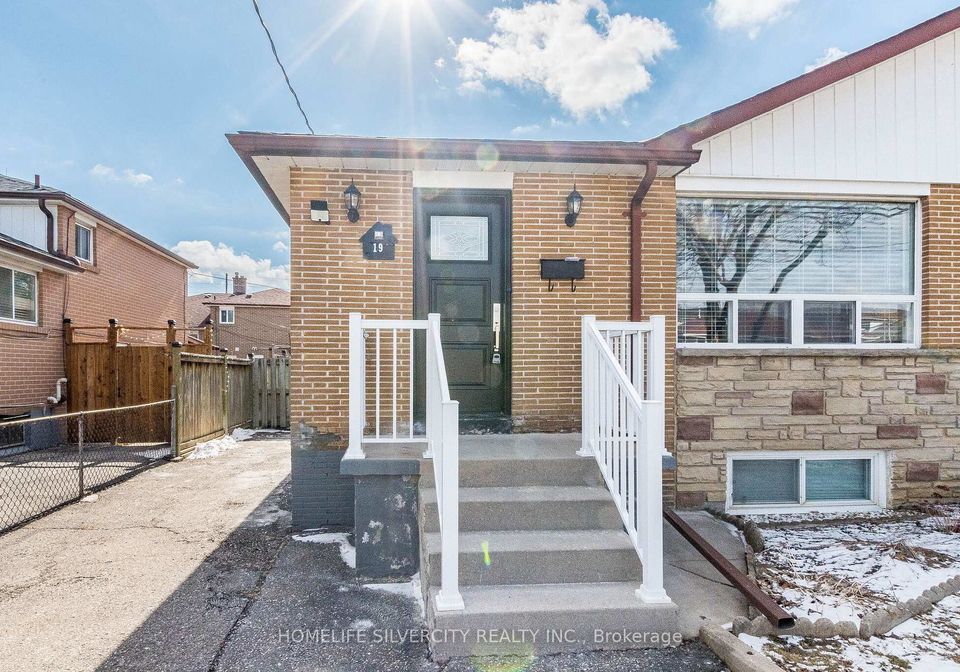 19-garfield-crescent-brampton-ontario-w13165118