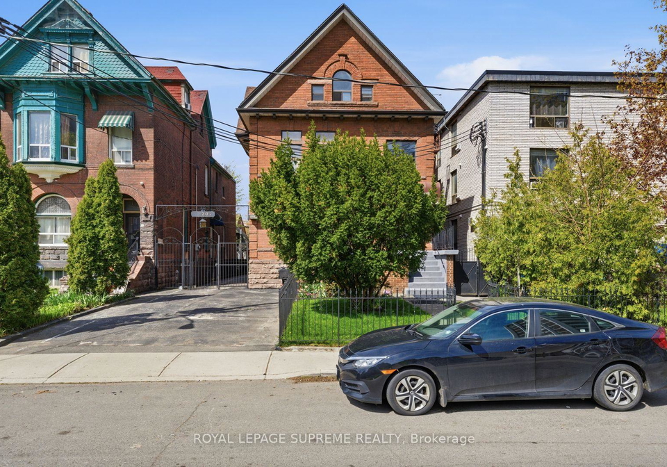 20-maynard-avenue-toronto-ontario-w13165338