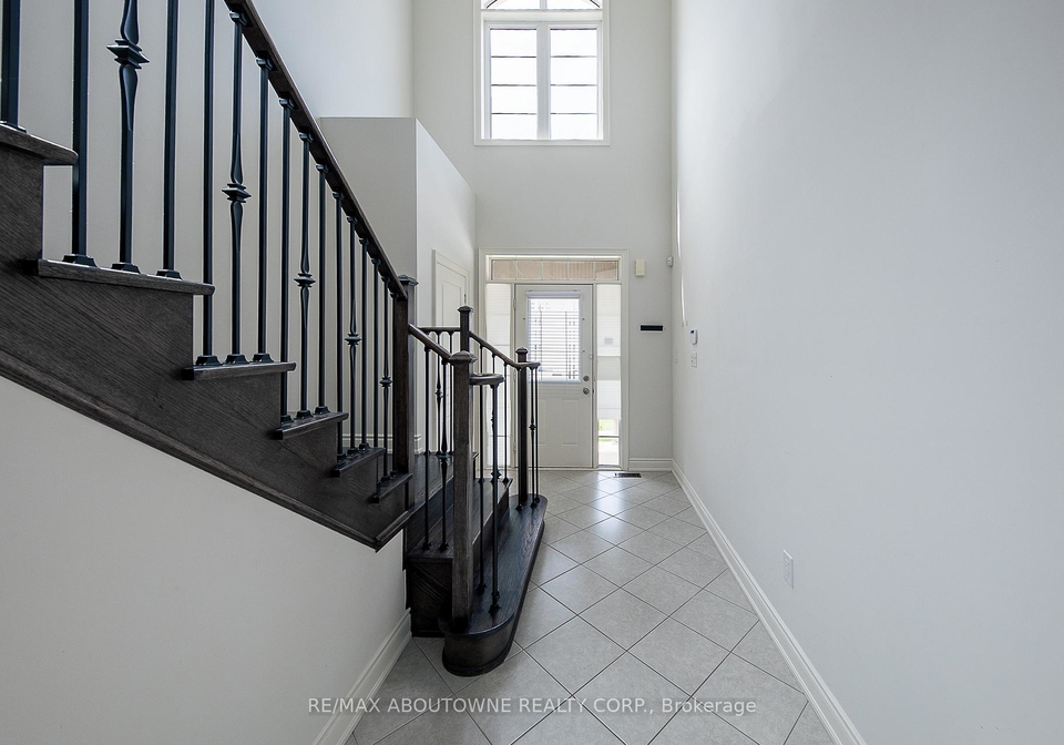 492-grindstone-trail-oakville-ontario-w13165728