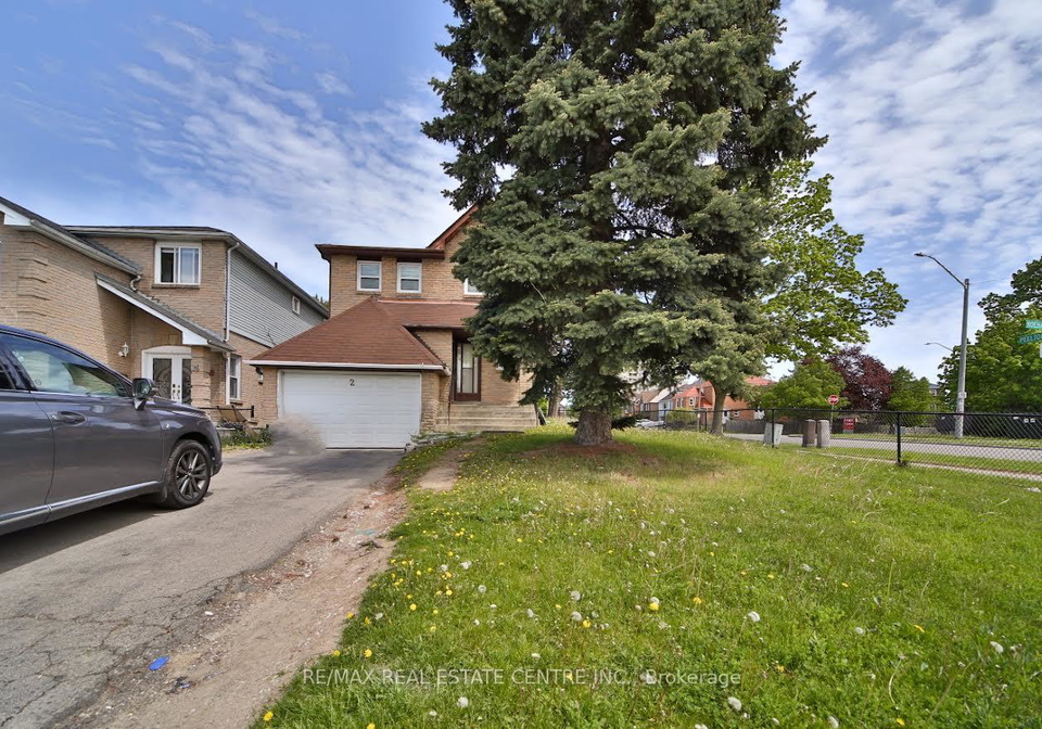 2-roehampton-crescent-brampton-ontario-w13165904