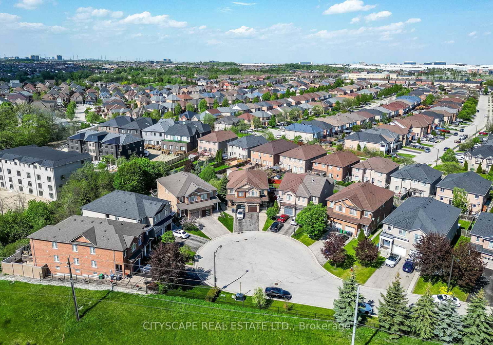 6681-jazzy-mews-mississauga-ontario-w13166172