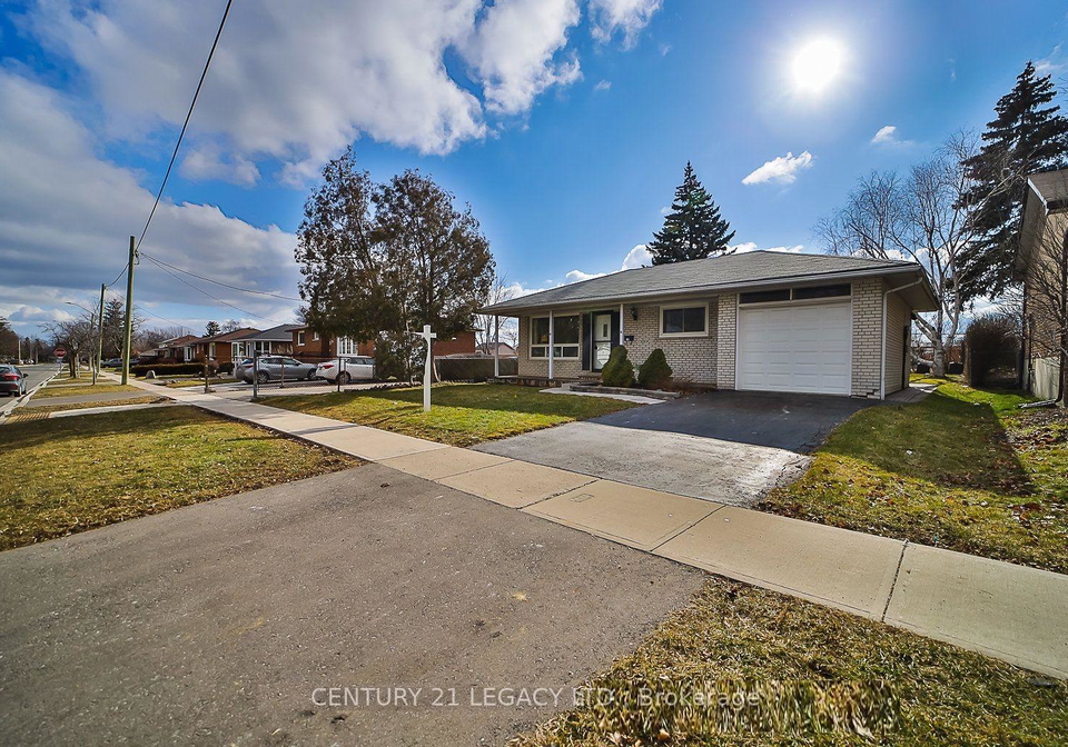 18-harper-road-brampton-ontario-w13166312