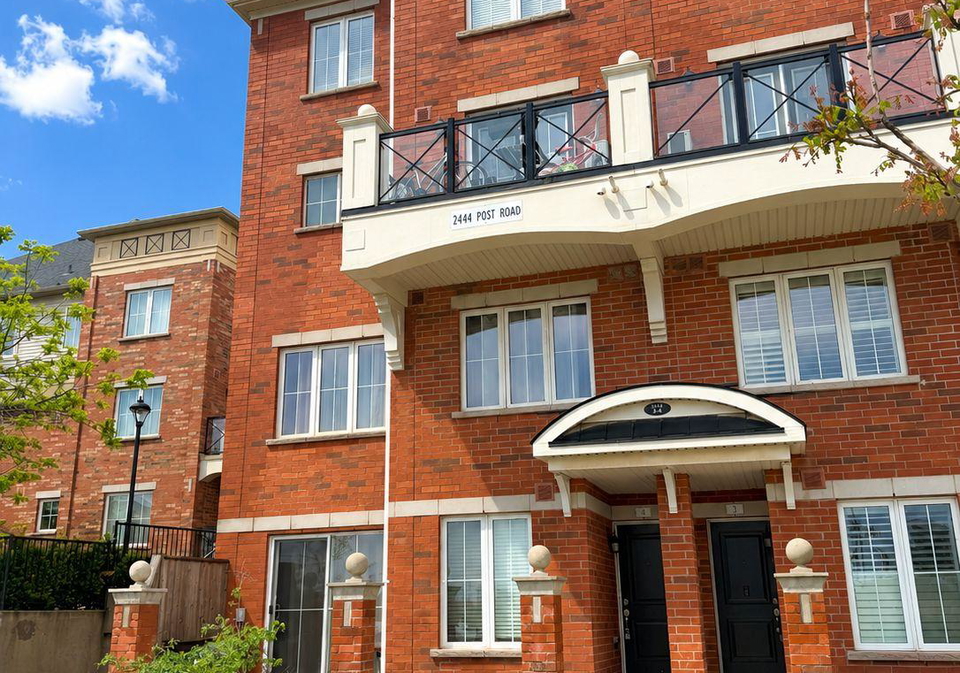 244post-road-oakville-ontario-w13166712