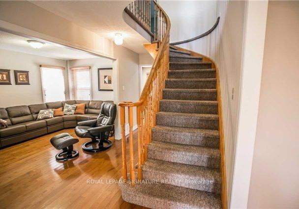 6517-warbler-lane-mississauga-ontario-w13166756