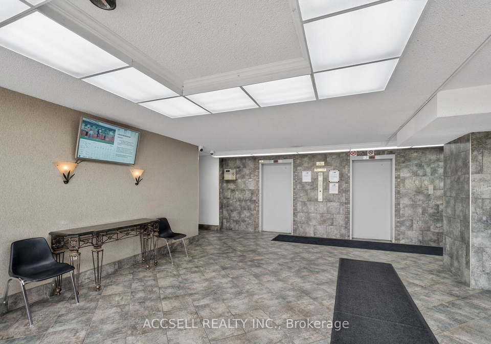 17-knightsbridge-road-brampton-ontario-w13166760