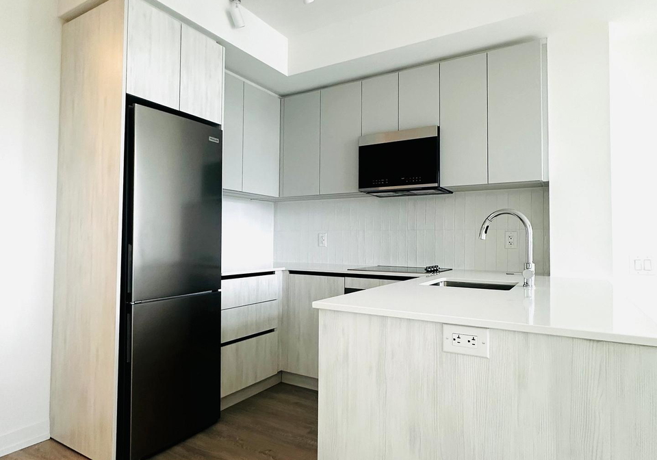 2485-eglinton-avenue-w-mississauga-ontario-w13167054
