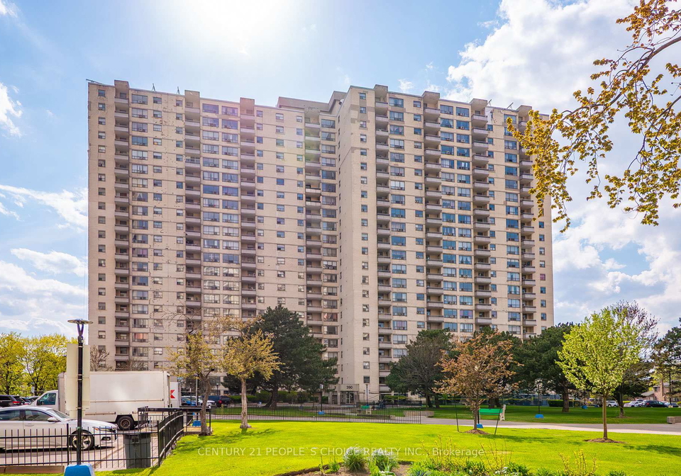 390-dixon-road-etobicoke-ontario-w13167104