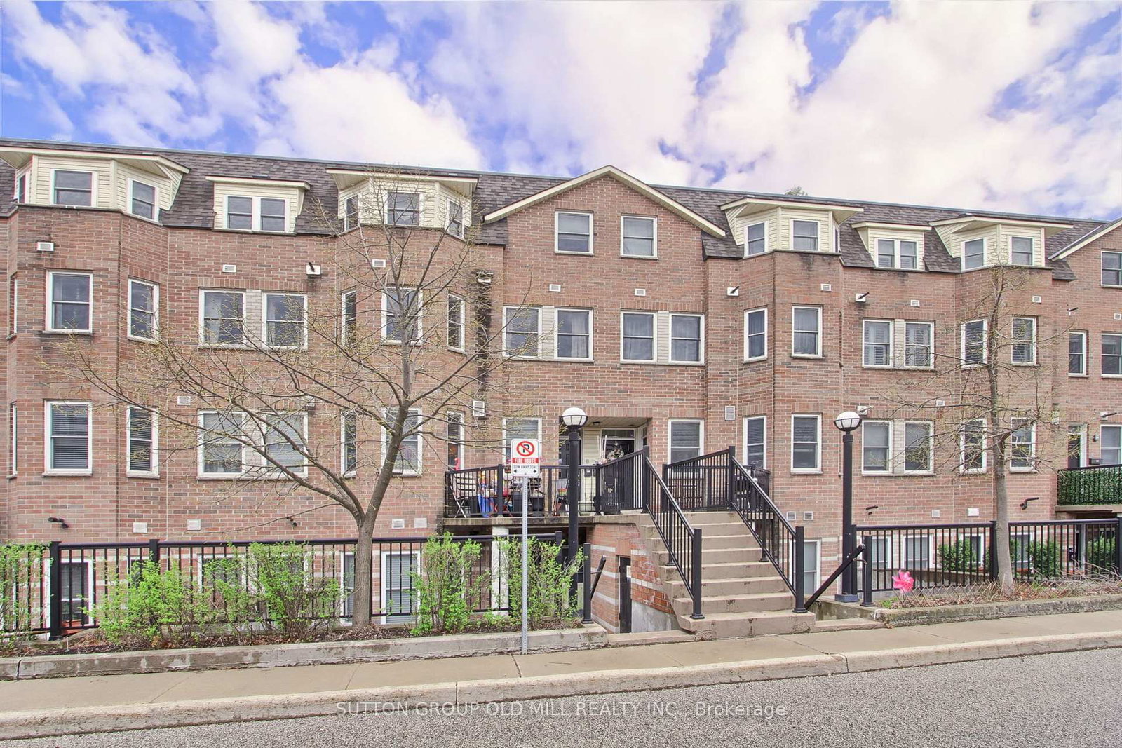 760-lawrence-avenue-w-north-york-ontario-w13167310