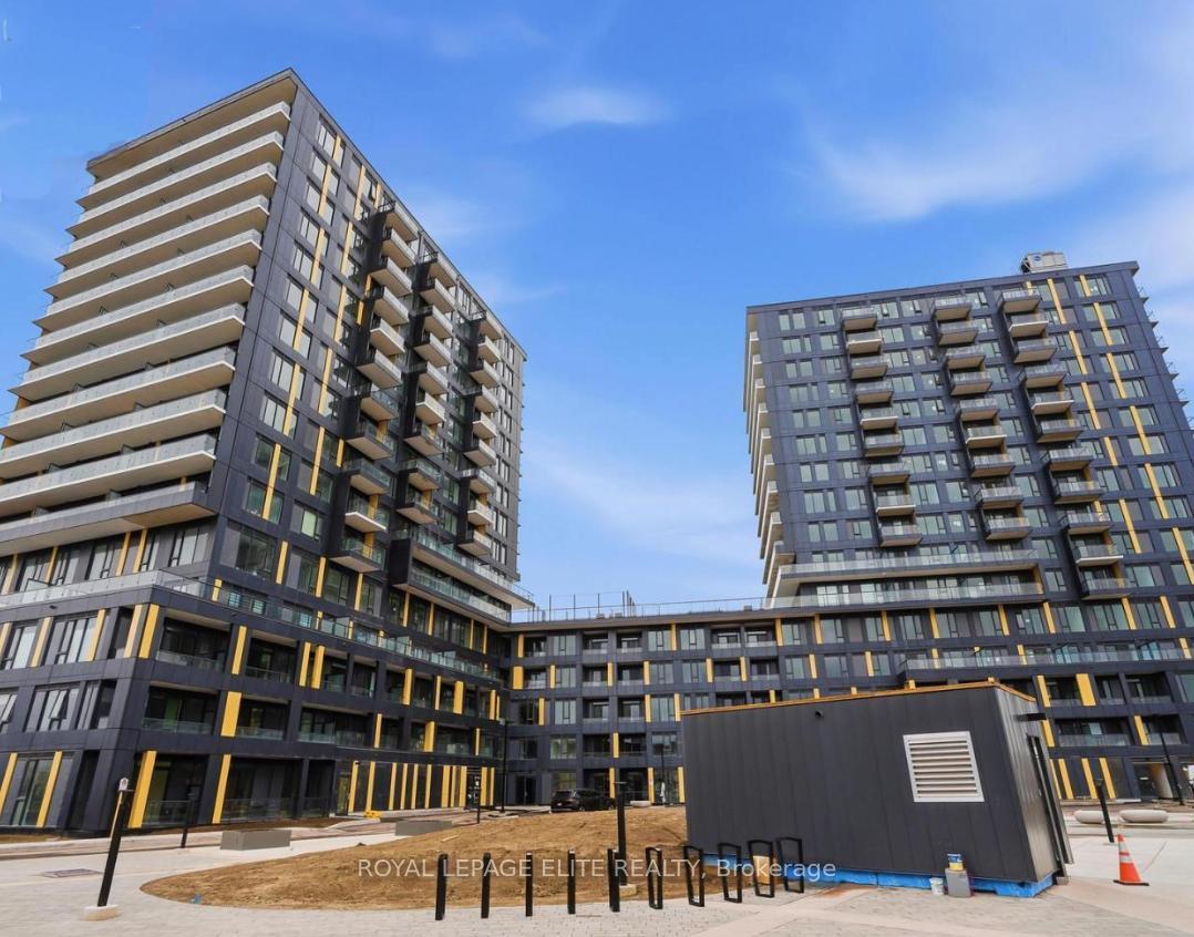 4878-powers-common-burlington-ontario-w13167320