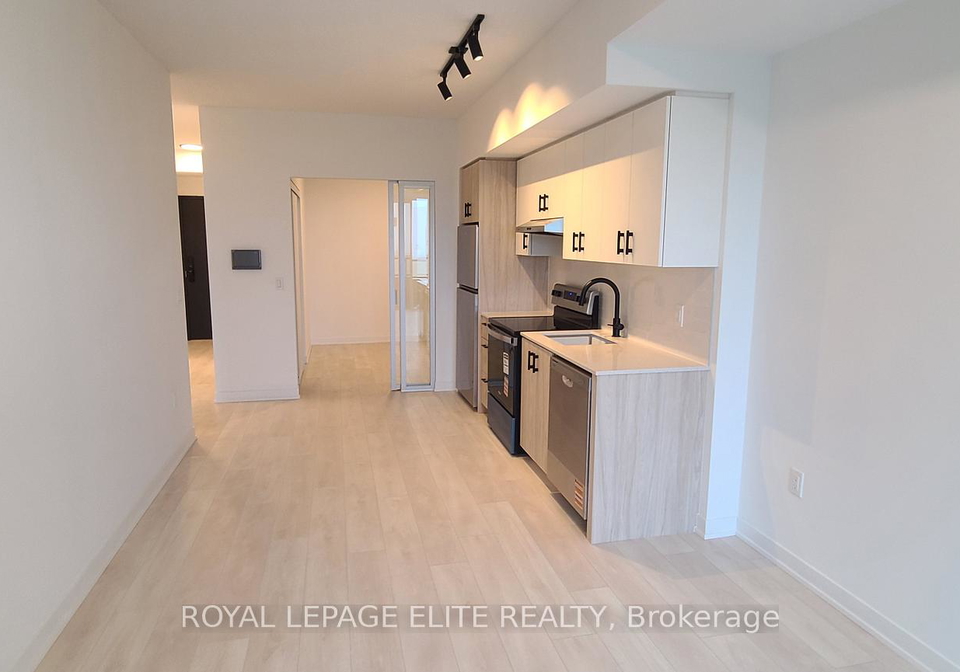4878-powers-common-burlington-ontario-w13167320