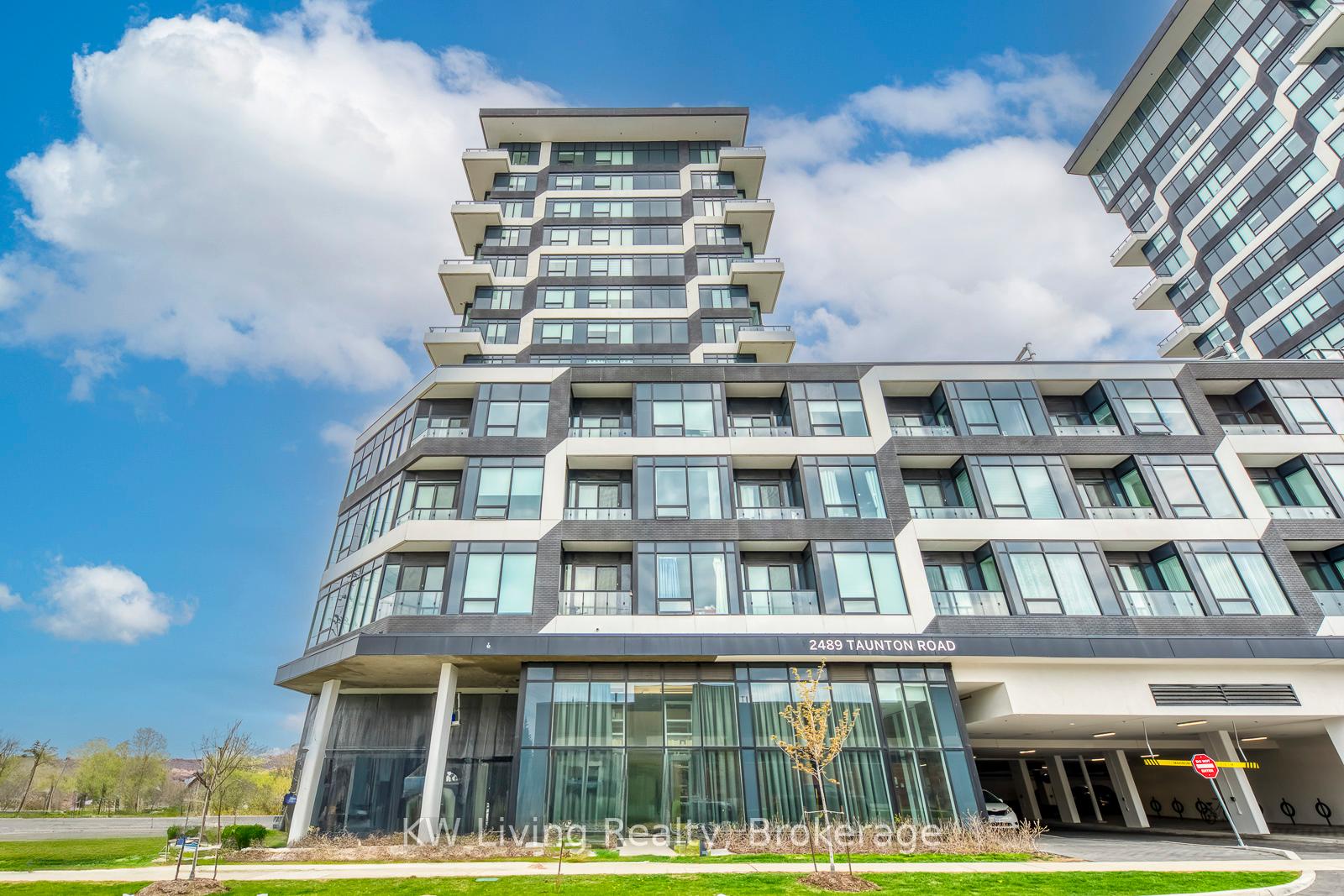 2489-taunton-road-oakville-ontario-w13167494