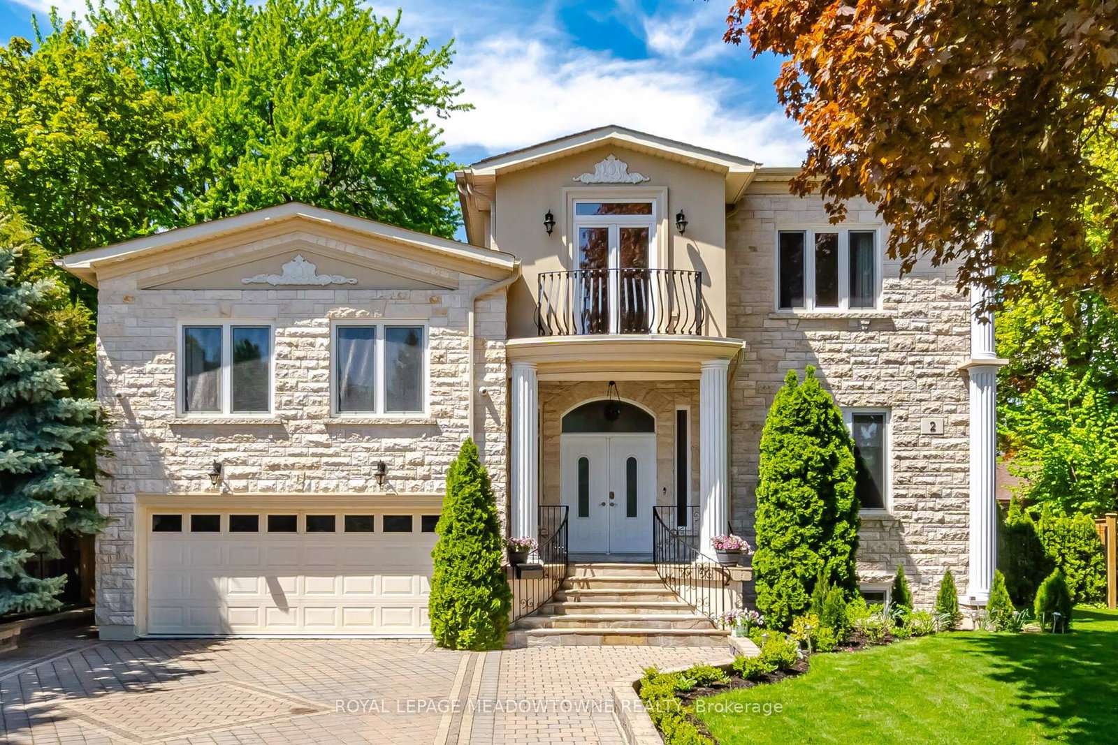 2-the-keanegate-street-etobicoke-ontario-w13167508