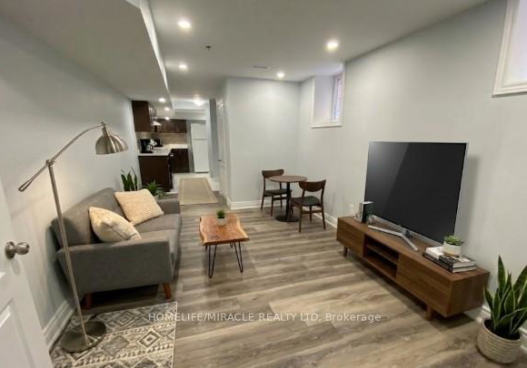 107-castle-oaks-crossing-brampton-ontario-w13167546