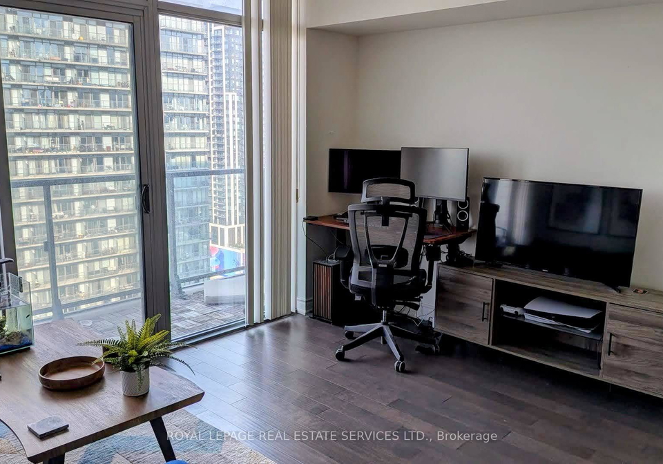 105-the-queensway-toronto-ontario-w13167806