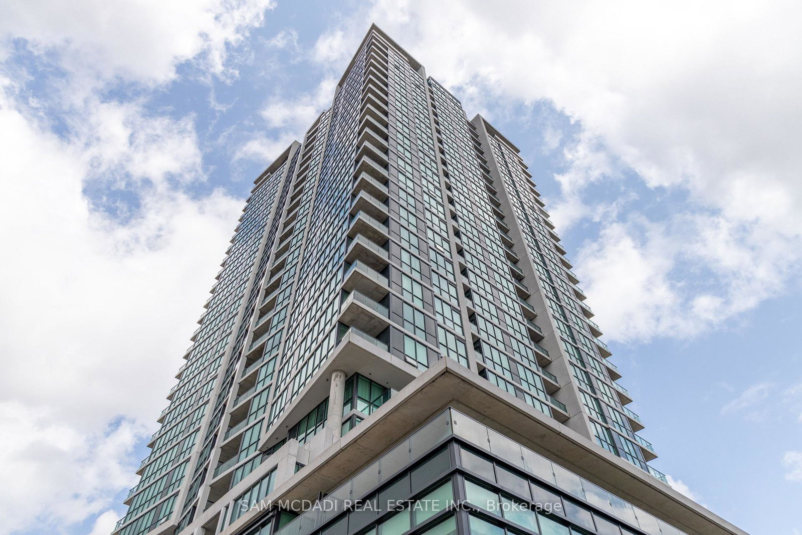 3985-grand-park-drive-mississauga-ontario-w13167862