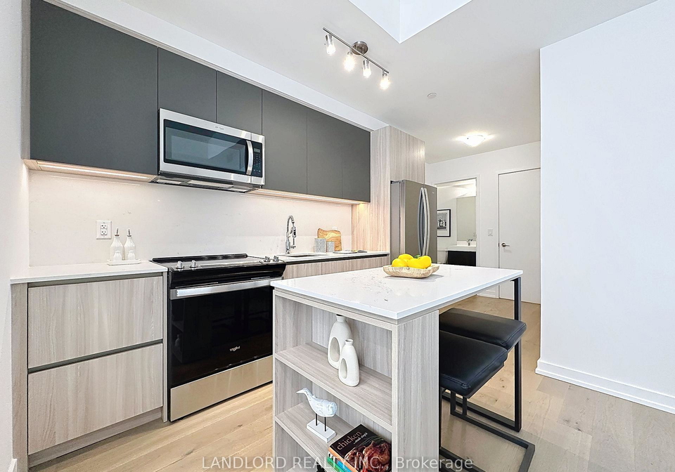 15-maryport-avenue-york-ontario-w13168056