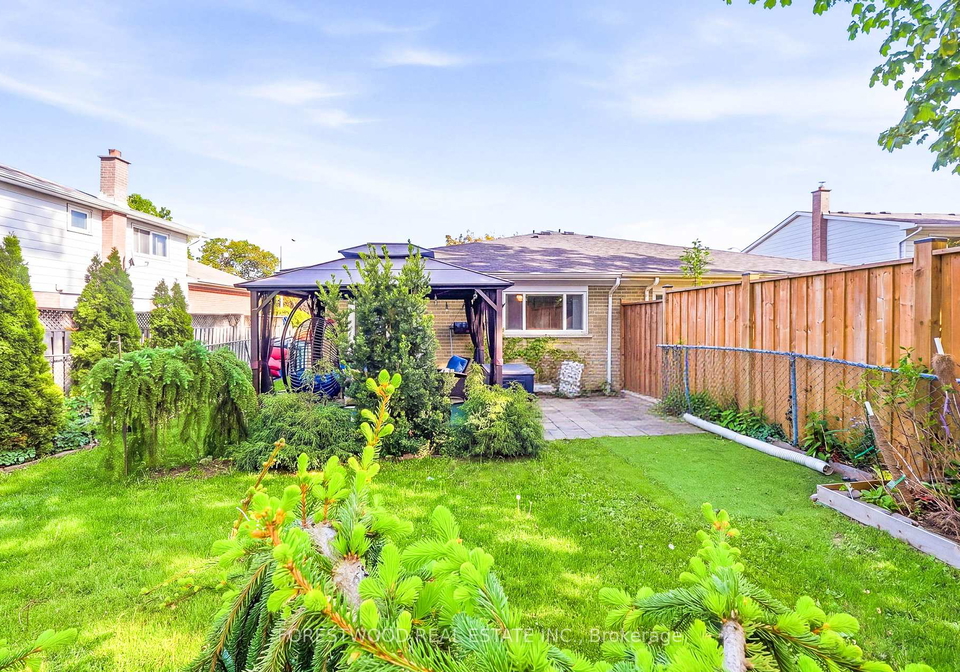 3243-gwendale-crescent-mississauga-ontario-w13168246