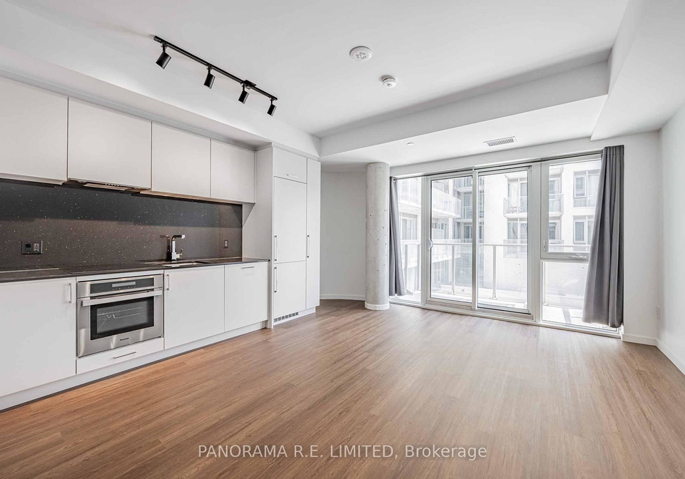 689-the-queensway-etobicoke-ontario-w13168284