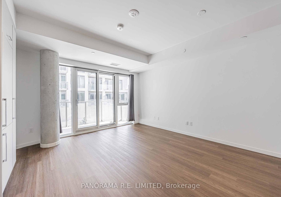 689-the-queensway-etobicoke-ontario-w13168284