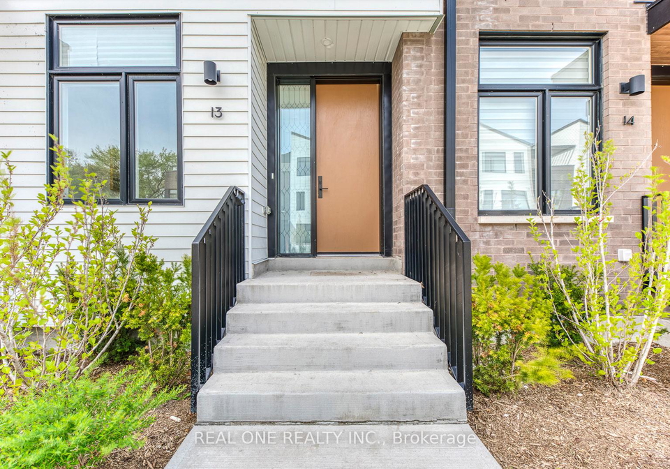 20-lou-parsons-way-mississauga-ontario-w13168666