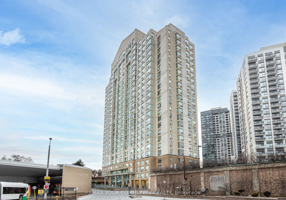101-subway-crescent-etobicoke-ontario-w13168876