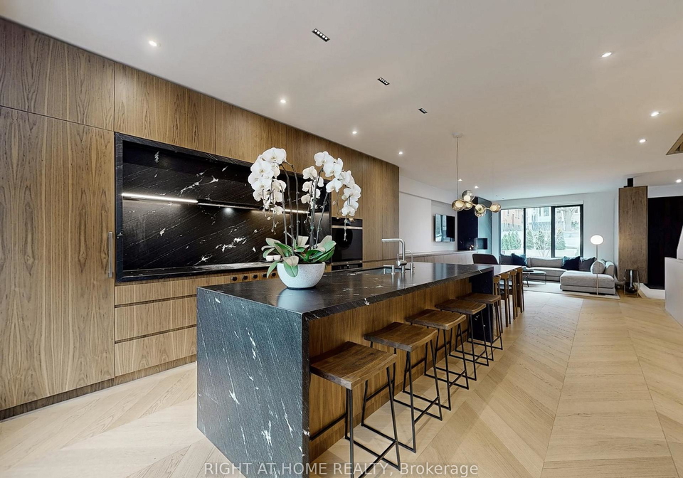 15-durie-street-e-toronto-ontario-w13169040