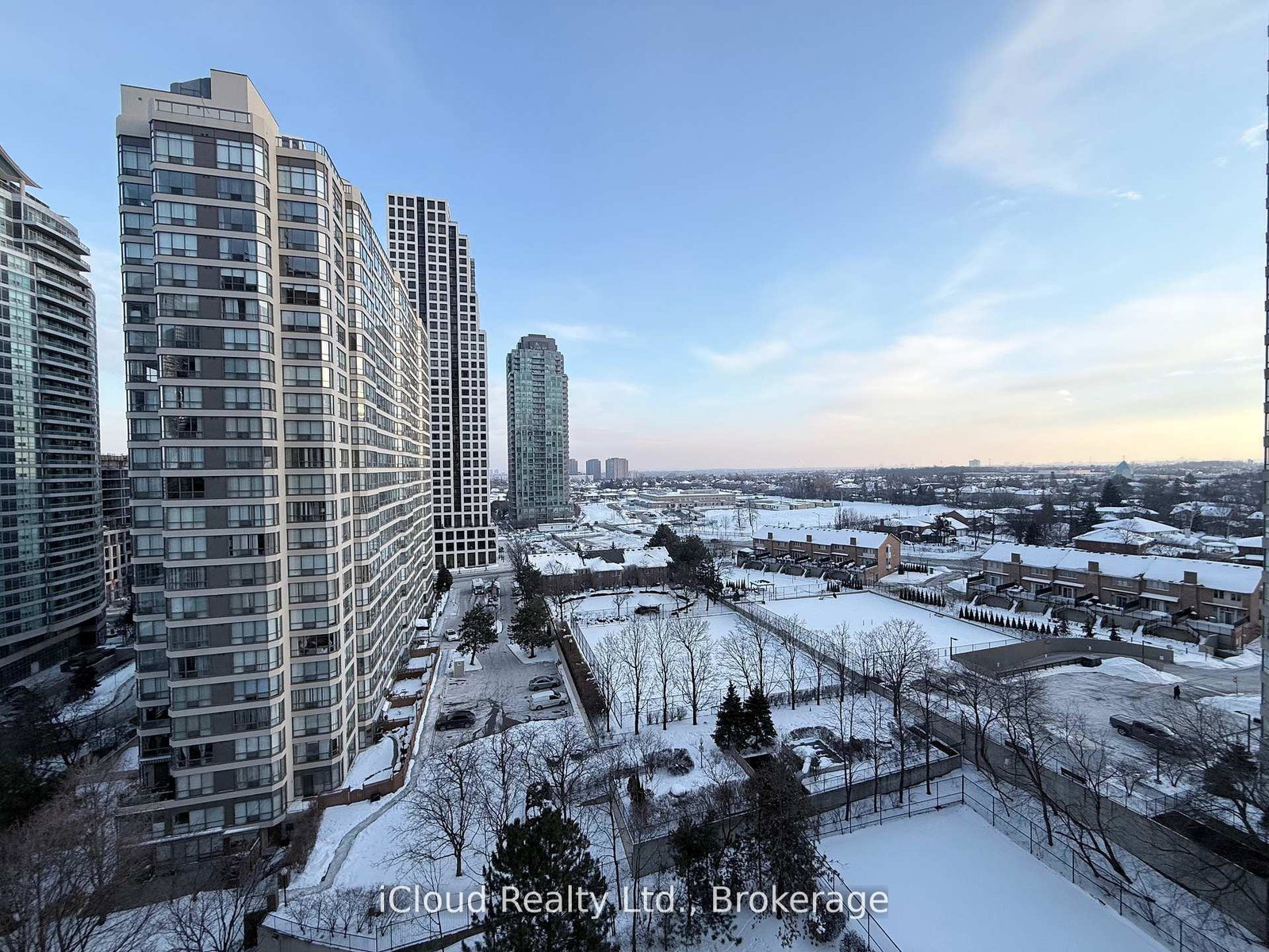 156-enfield-place-mississauga-ontario-w13169310