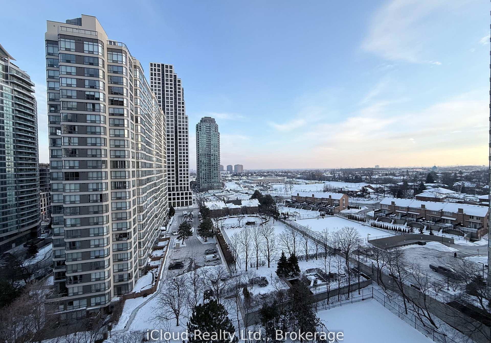 156-enfield-place-mississauga-ontario-w13169310