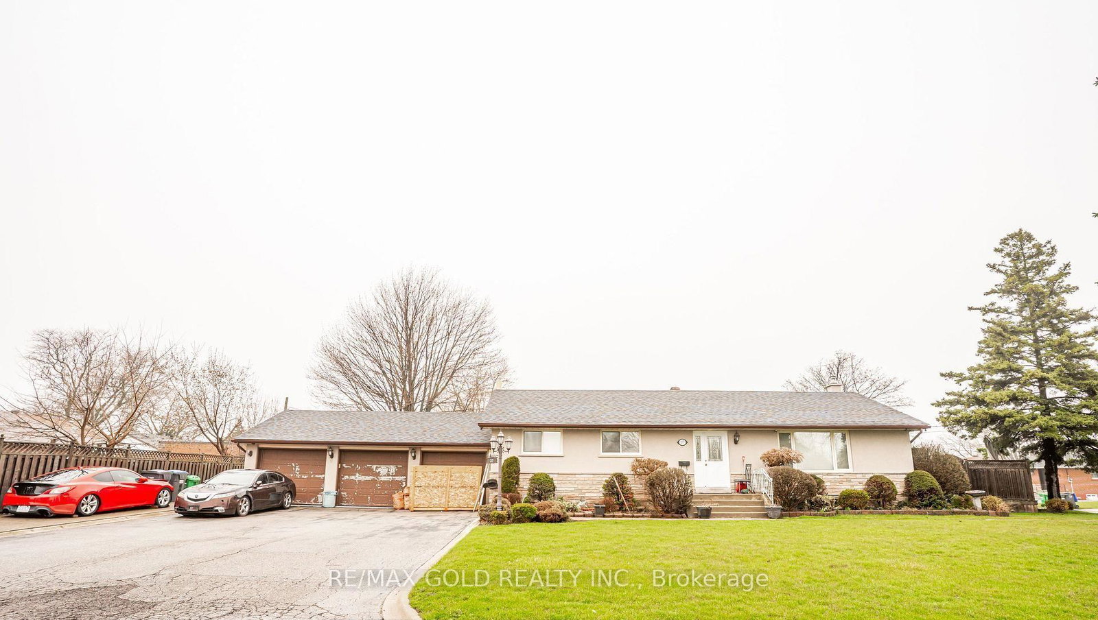 37-carlyle-crescent-brampton-ontario-w13169432