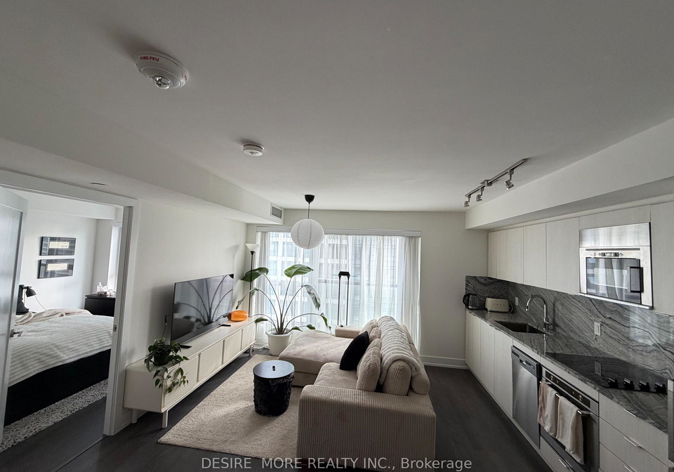 5-mabelle-avenue-etobicoke-ontario-w13169442