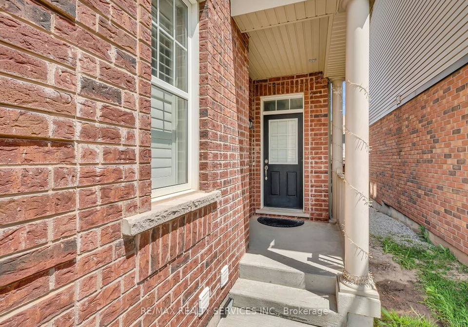 17-leadenhall-road-brampton-ontario-w13169510