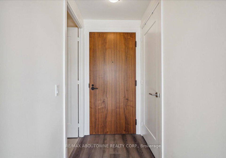 509-dundas-street-w-oakville-ontario-w13169628