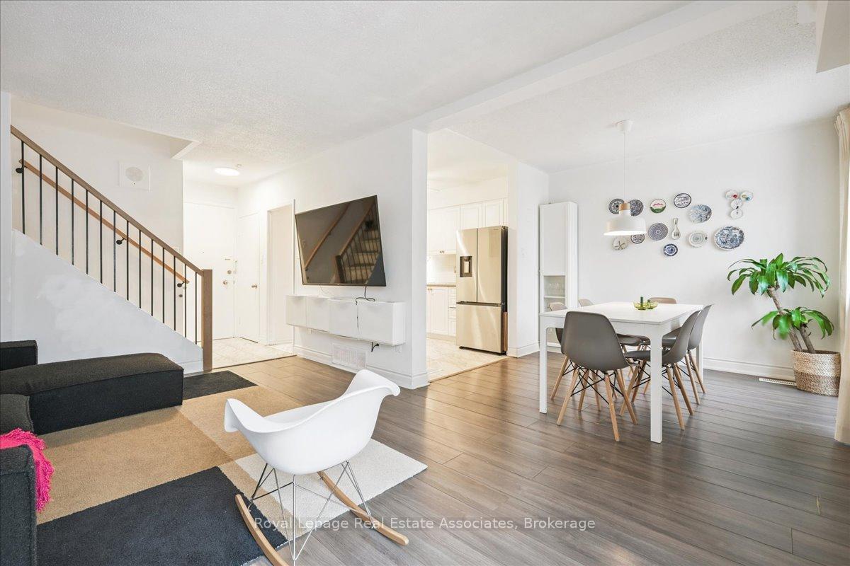 1230-gripsholm-road-mississauga-ontario-w13169990