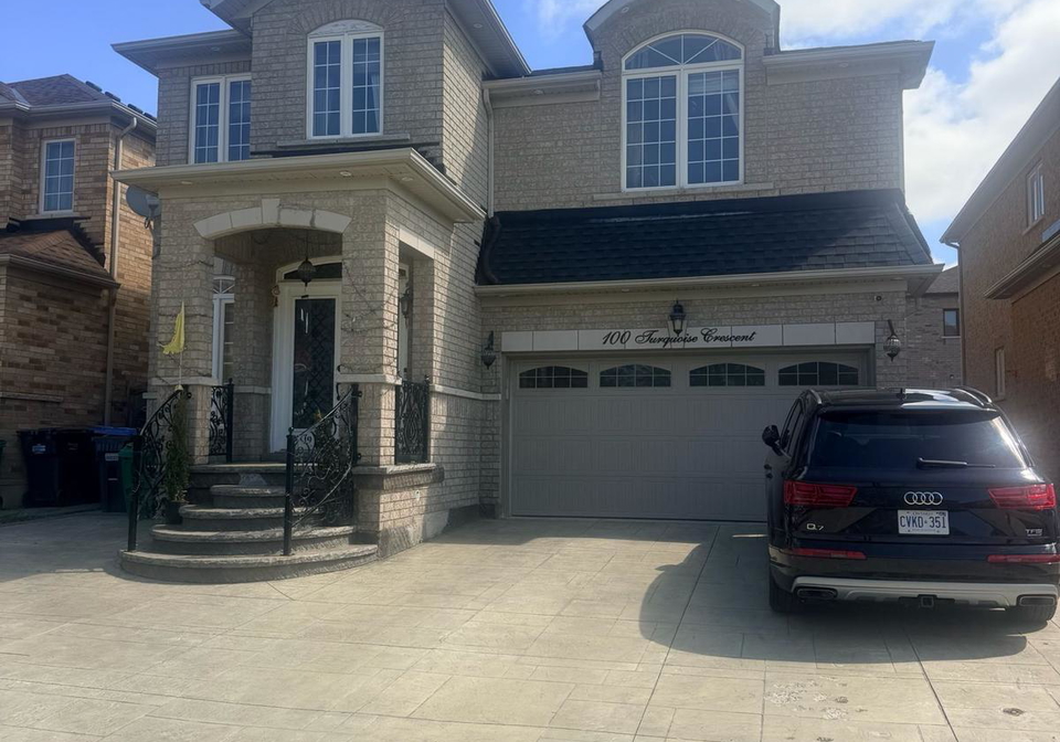 100-turquoise-crescent-brampton-ontario-w13170016