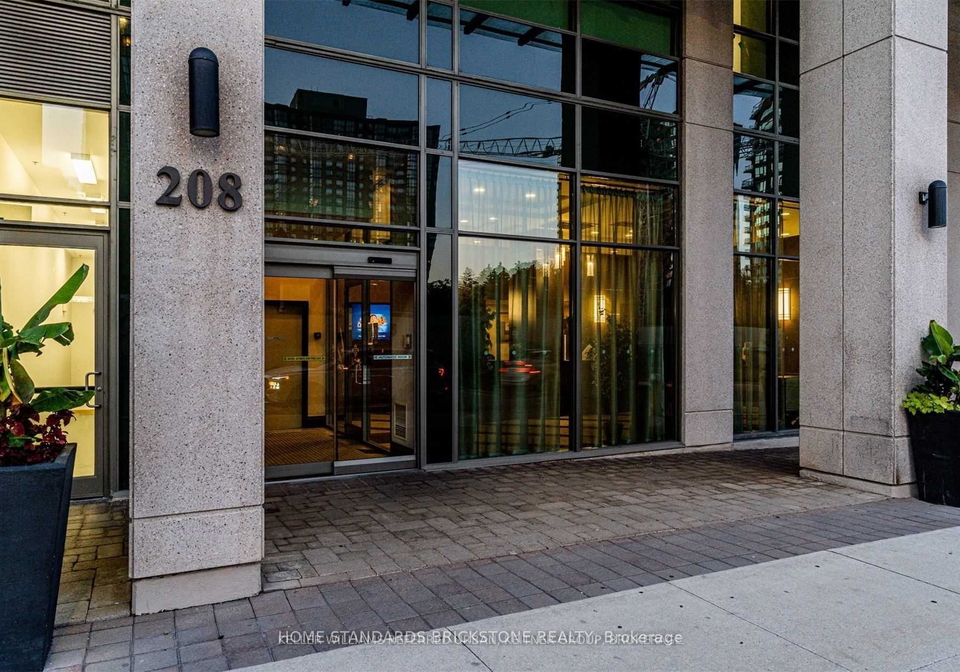 208-enfield-place-mississauga-ontario-w13170074