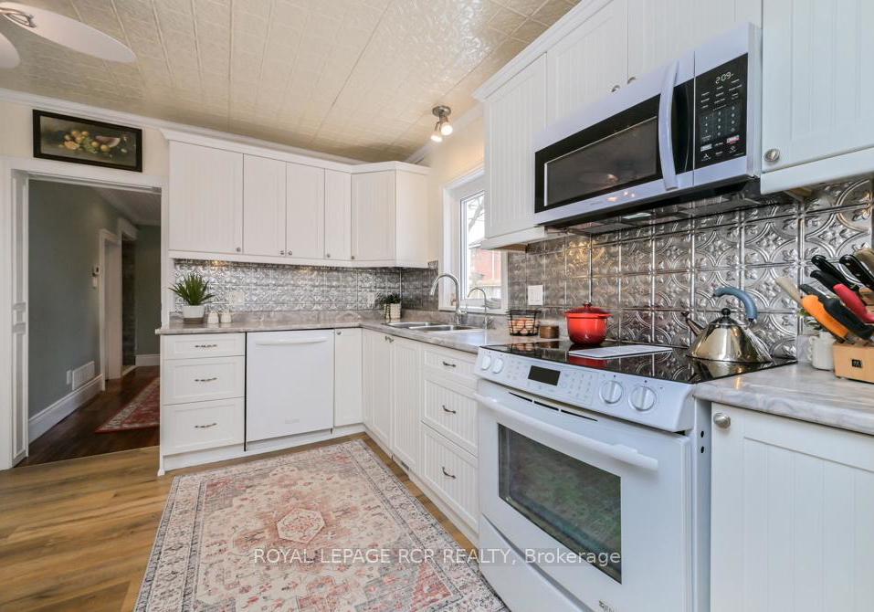 1429-queen-street-caledon-ontario-w13170098