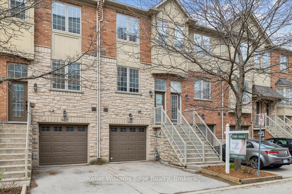 684-summers-common-burlington-ontario-w13170200