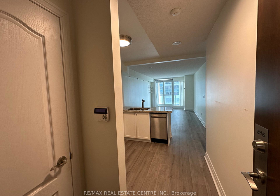 2121-lake-shore-boulevard-w-etobicoke-ontario-w13170232