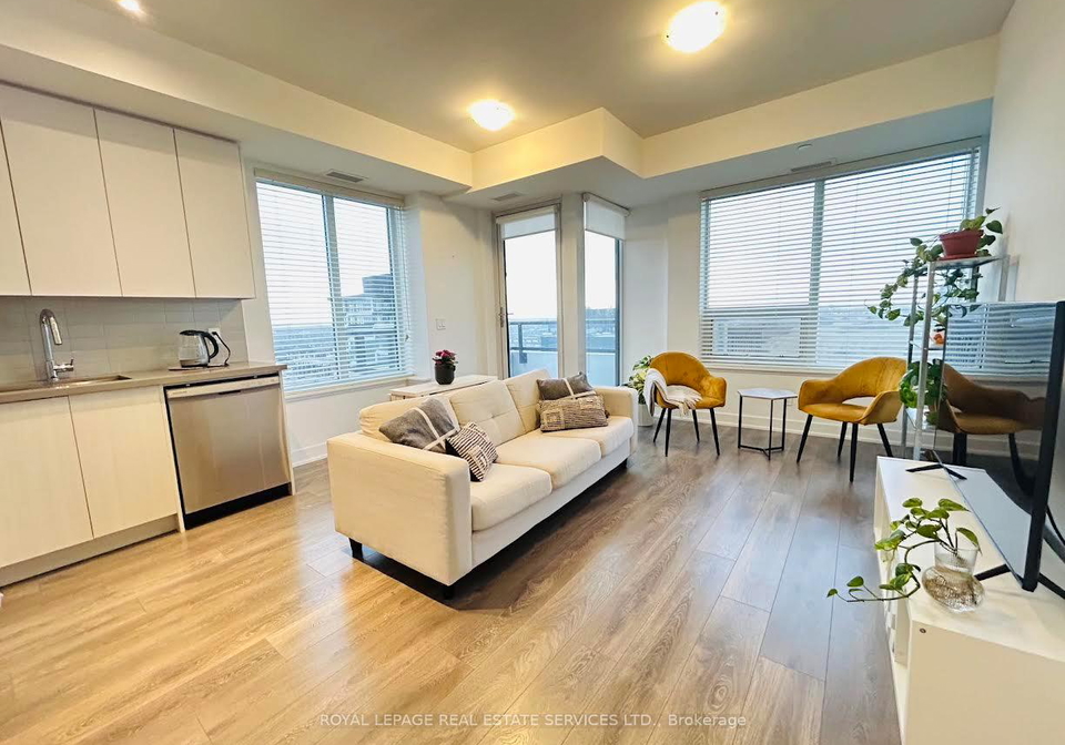 297-oak-walk-drive-oakville-ontario-w13170278