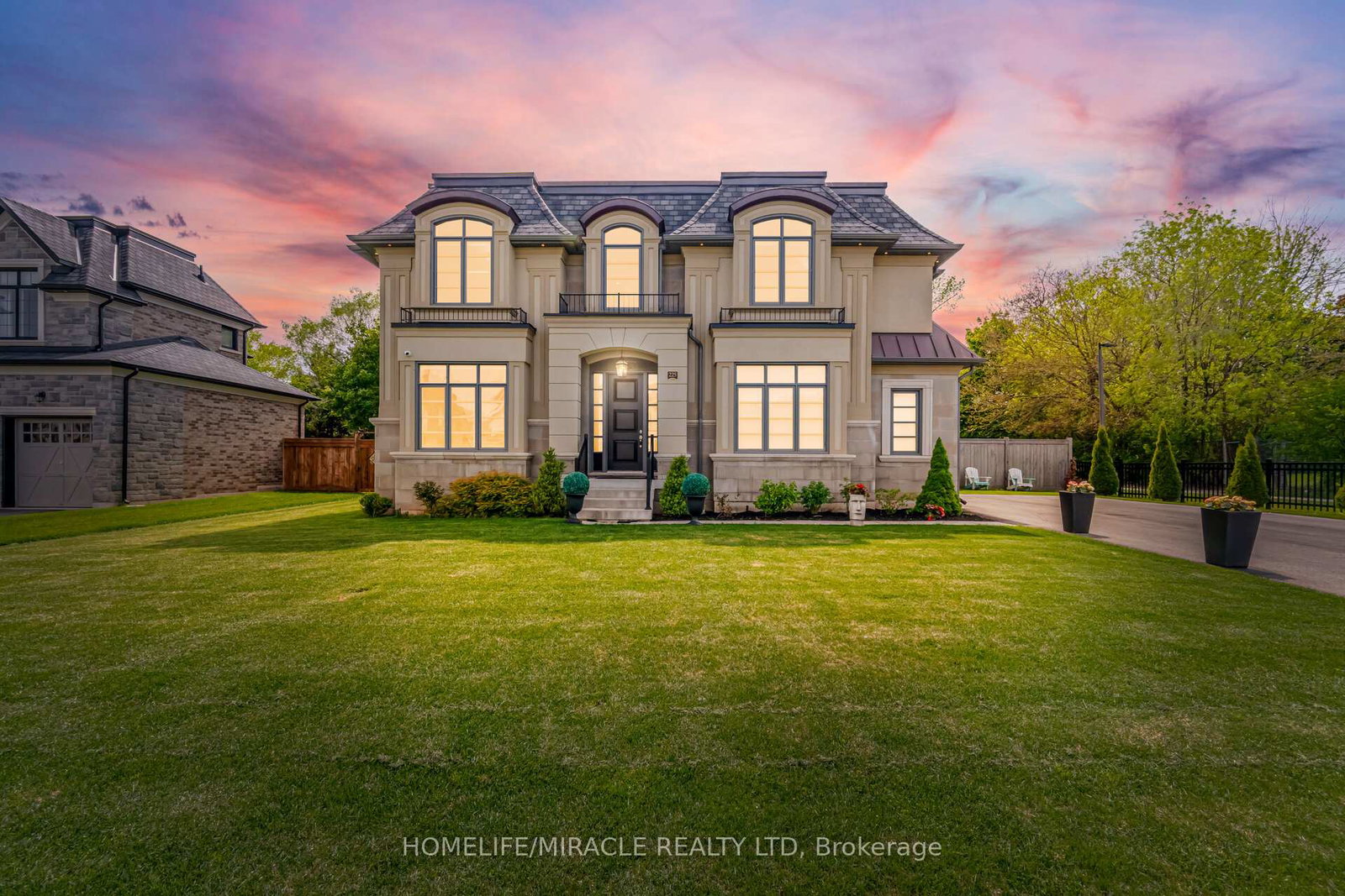 225-prince-george-crescent-oakville-ontario-w13170760