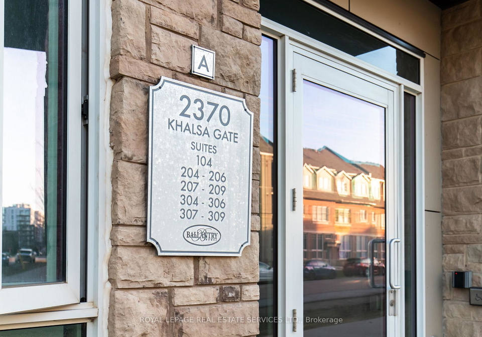 2370-khalsa-gate-oakville-ontario-w13170980