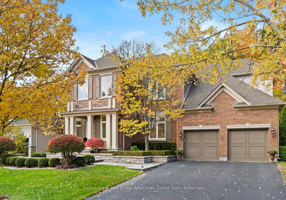 562-gladwyne-court-mississauga-ontario-w13171400
