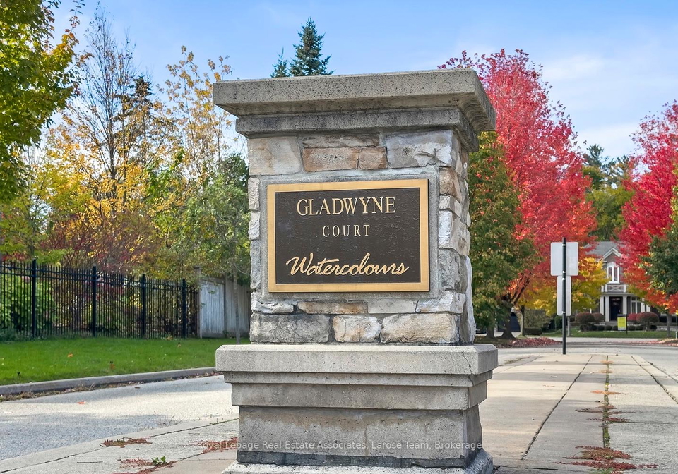 562-gladwyne-court-mississauga-ontario-w13171400