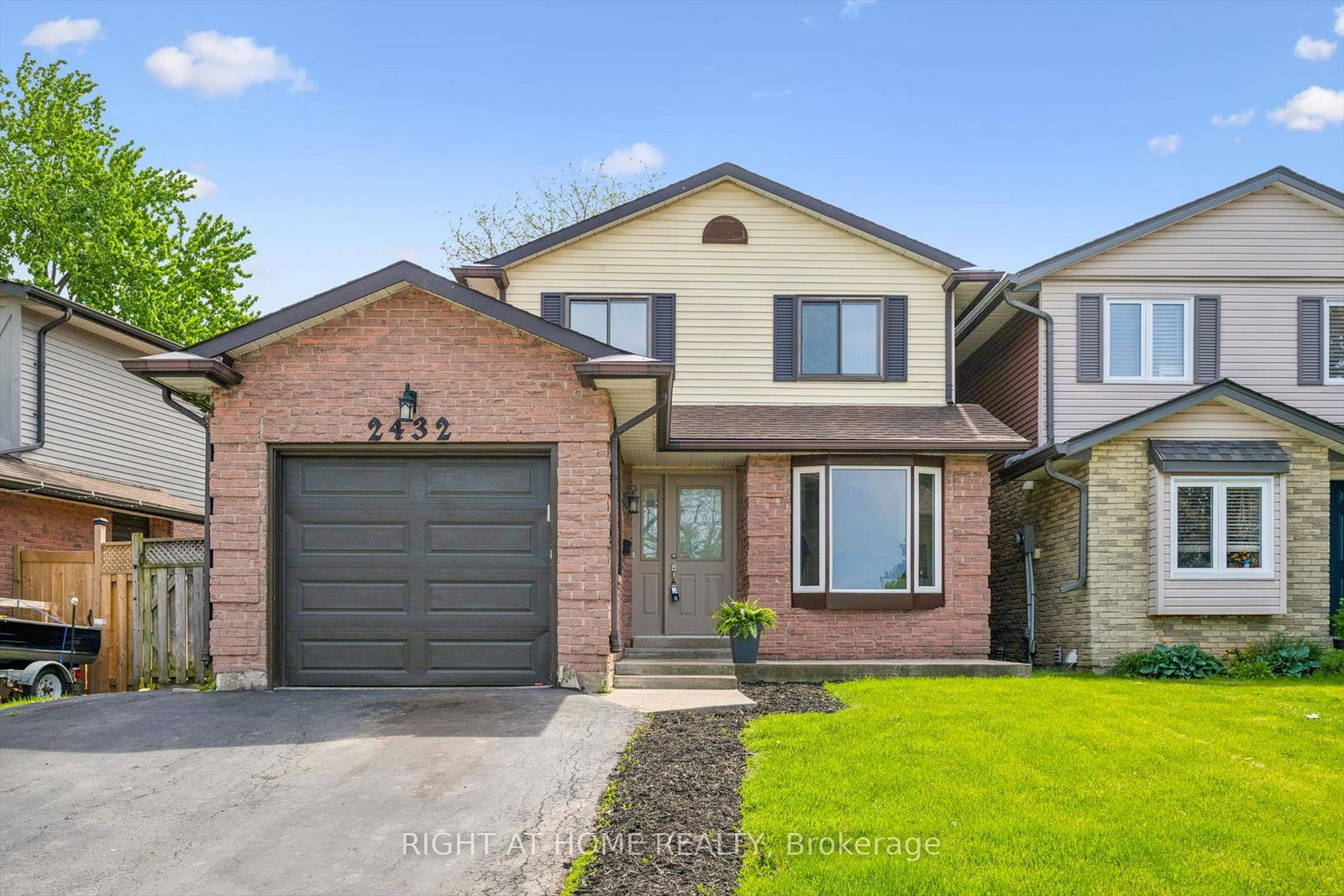 2432-malcolm-crescent-burlington-ontario-w13171704