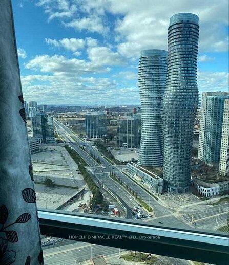 208-enfield-place-mississauga-ontario-w13171896