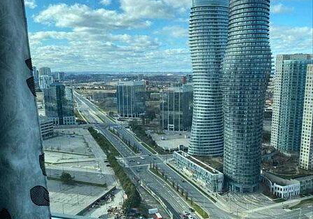 208-enfield-place-mississauga-ontario-w13171896