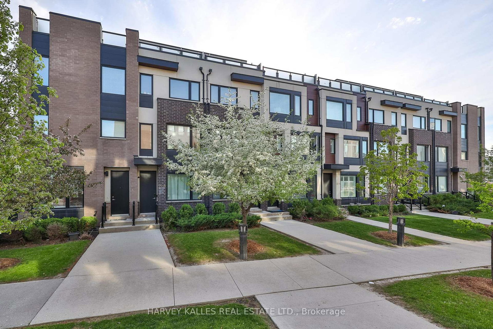 55-thomas-mulholland-drive-york-ontario-w13172184