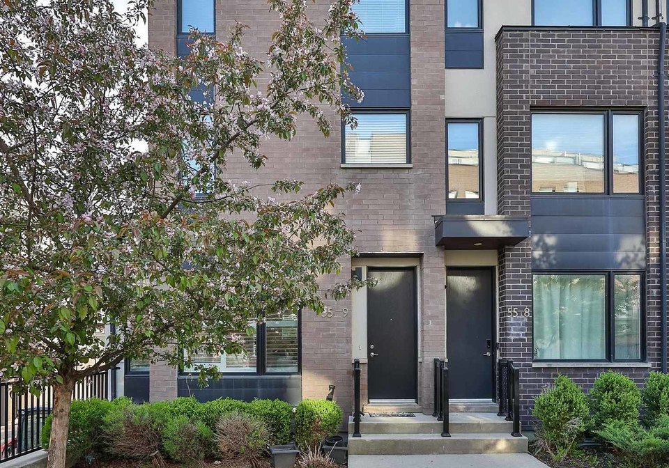 55-thomas-mulholland-drive-york-ontario-w13172184