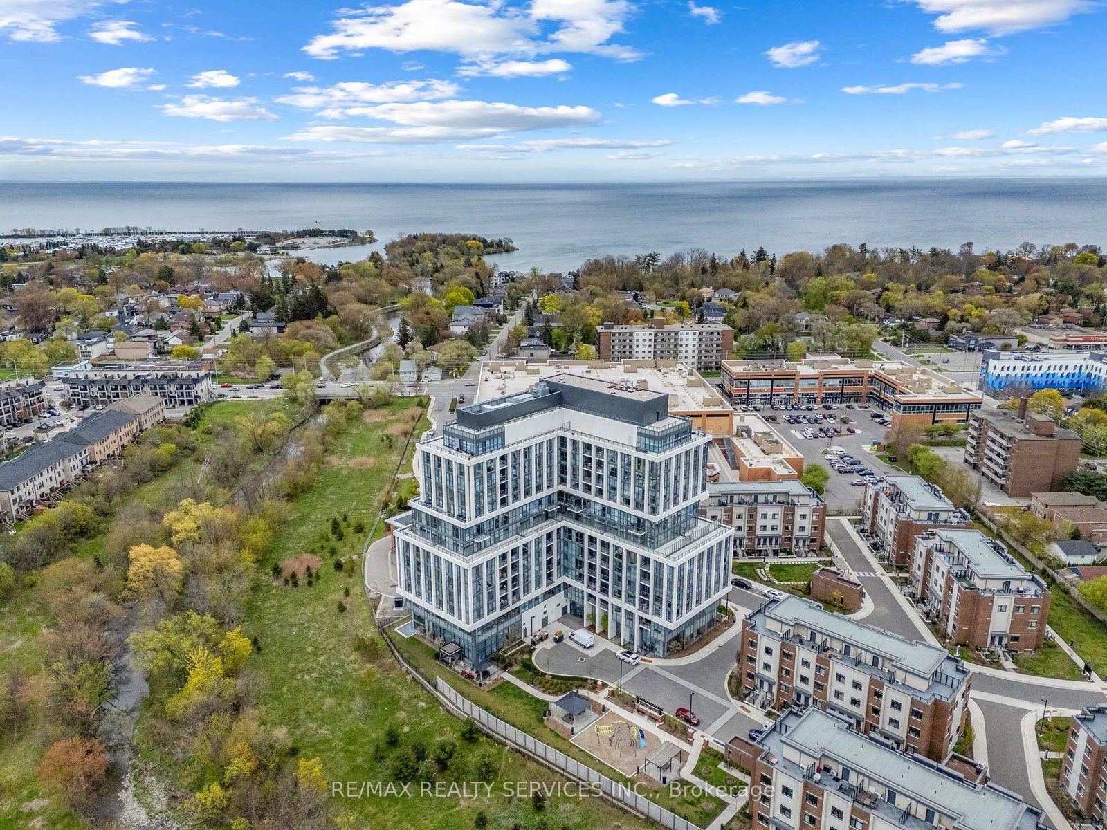 1063-douglas-mccurdy-comn-circle-mississauga-ontario-w13172232