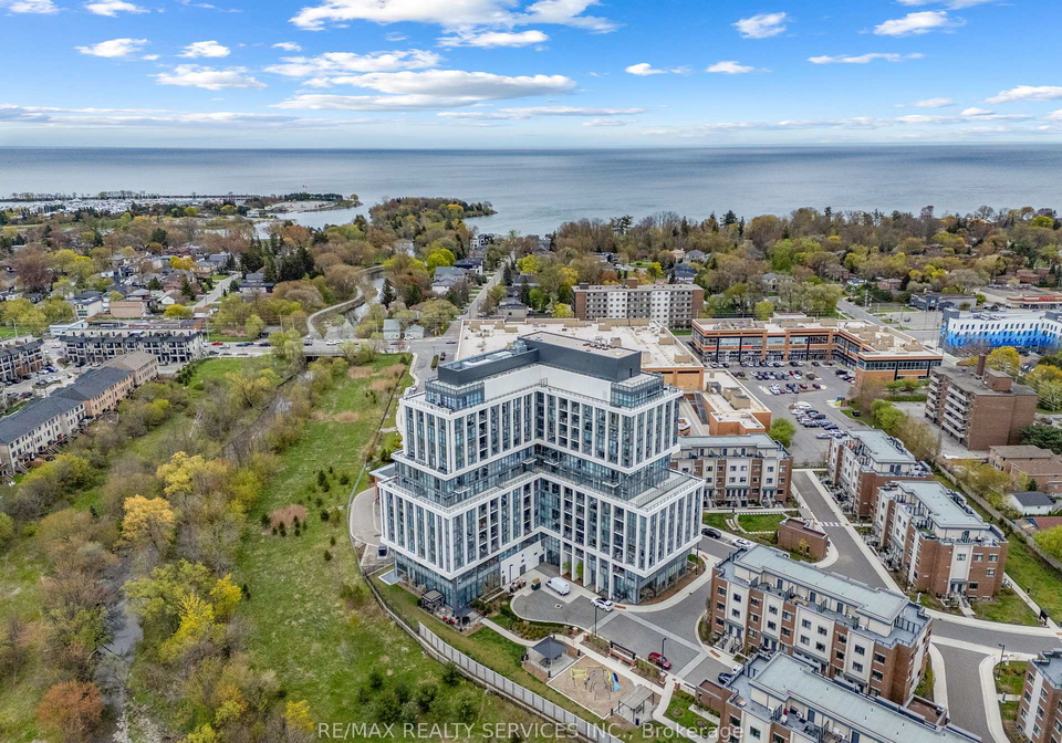 1063-douglas-mccurdy-comn-circle-mississauga-ontario-w13172232
